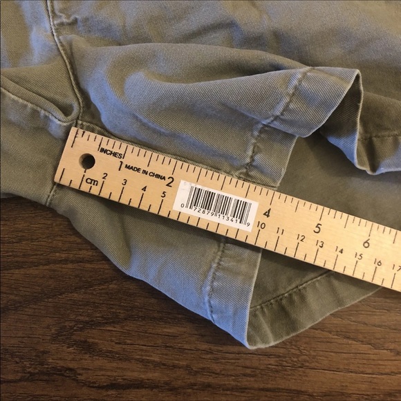 Tommy Hilfiger Womens Shorts Size 4 Green 4” Inseam Flat Front Pockets - Picture 3 of 9